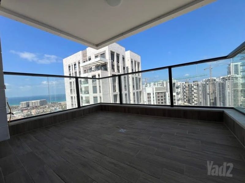 תמונה מיד2 – 3 חדרים • 7,800 ₪, הפריגטה, שכונה דרום חדש, בת ים (1)