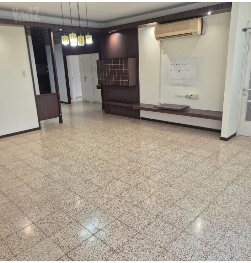 תמונה מיד2 – 4.5 חדרים • 5,700 ₪, משה סמילנסקי, המרכז השקט, פתח תקווה (1)
