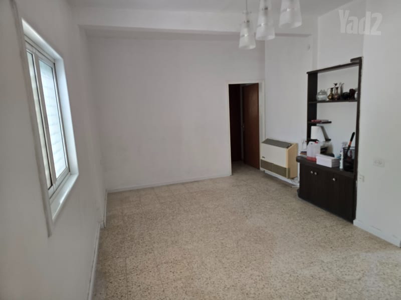 תמונה מיד2 – 4 חדרים • 9,800 ₪, שביל האספרגוס, ביצרון ורמת ישראל, תל אביב (1)
