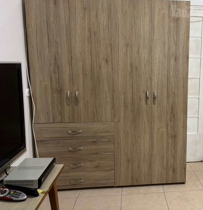 תמונה מיד2 – חדר בדירת שותפים • 2,000 ₪, הרצל 150, שכונה ג', רחובות (1)