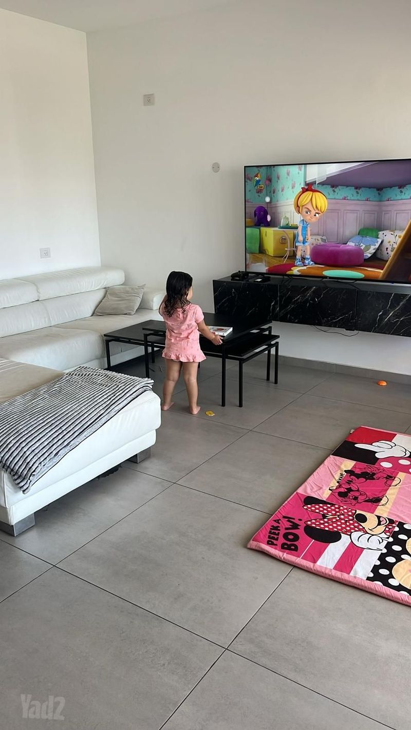 תמונה מיד2 – 4 חדרים • 4,900 ₪, שאנין 8, עיר היין, אשקלון (1)