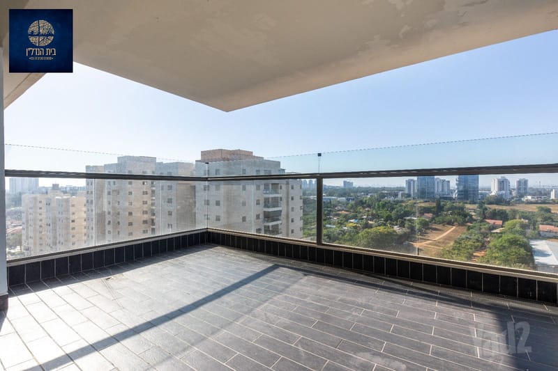 תמונה מיד2 – 5 חדרים • 7,500 ₪, אהוד מנור, חתני פרס ישראל, באר יעקב (1)
