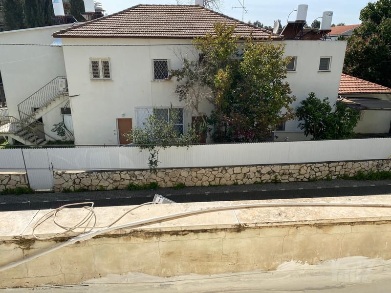 תמונה מיד2 – 7 חדרים • 10,000,000 ₪, א.ד. גורדון 60, נווה מגן, רמת השרון (1)