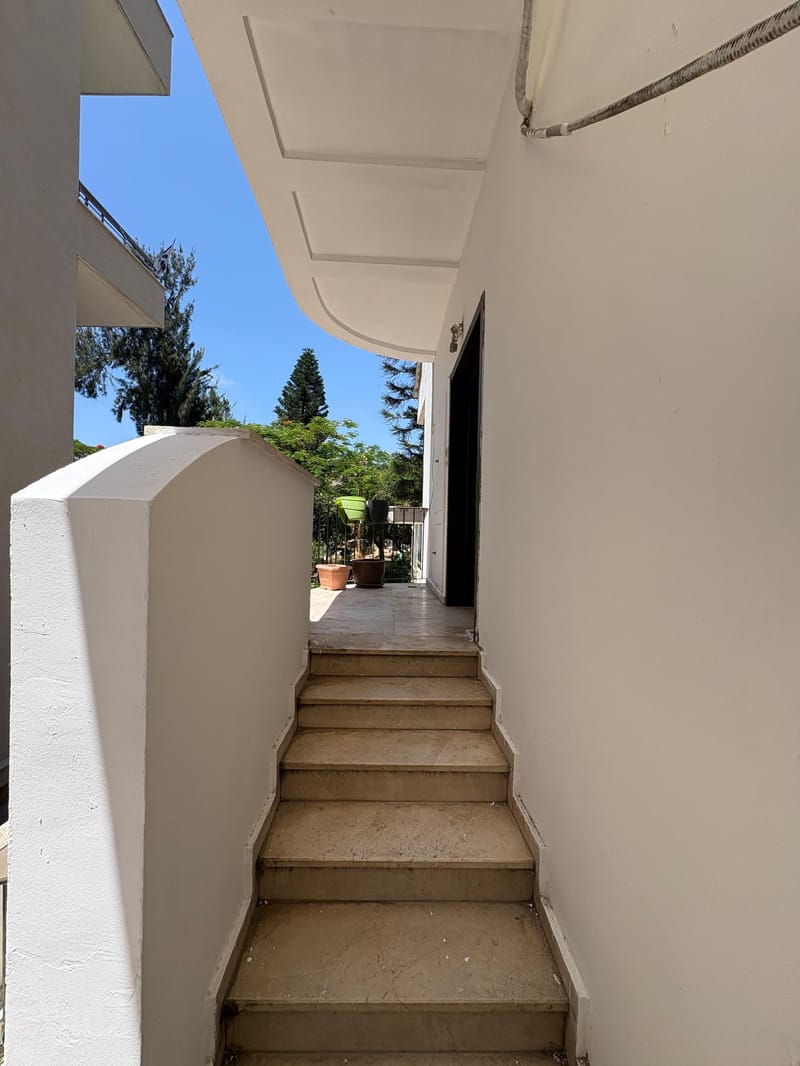 תמונה מיד2 – 5 חדרים • 7,500 ₪, שדרות הצנחנים 6, מתחם נגבה, רמת גן (1)