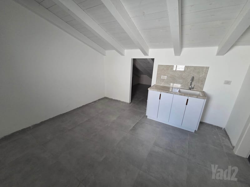 תמונה מיד2 – סטודיו • 2,500 ₪, ש"י עגנון 20, קרית נורדאו, נתניה (1)
