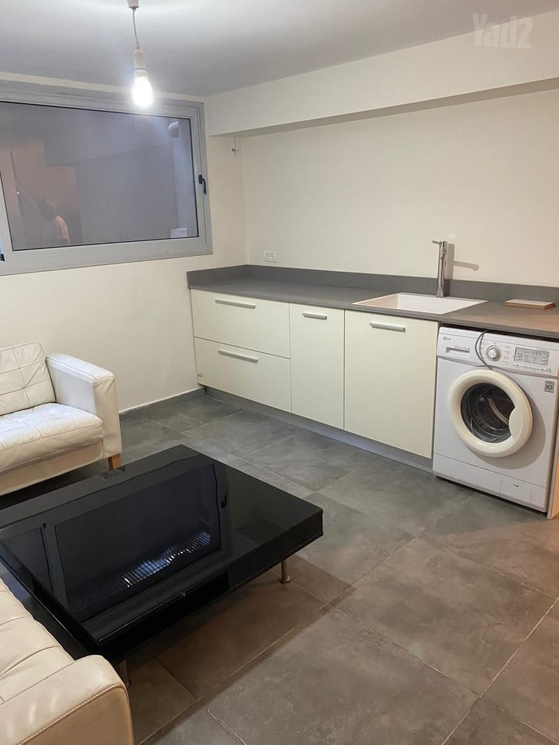 תמונה מיד2 – 2 חדרים • 3,500 ₪, שמעון הצדיק 41, נווה נאמן, הוד השרון (1)