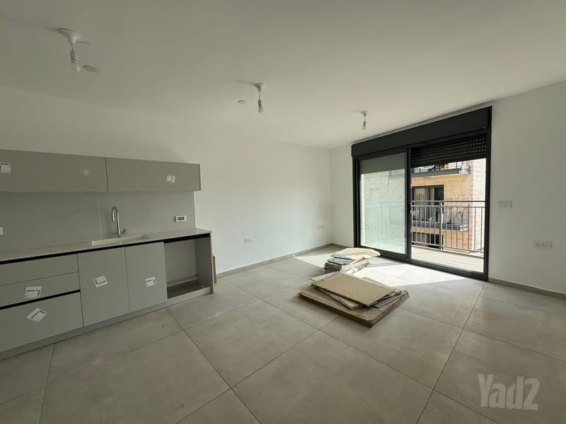 תמונה מיד2 – 2 חדרים • 6,550 ₪, אגריפס, מחנה יהודה (לב העיר), ירושלים (1)