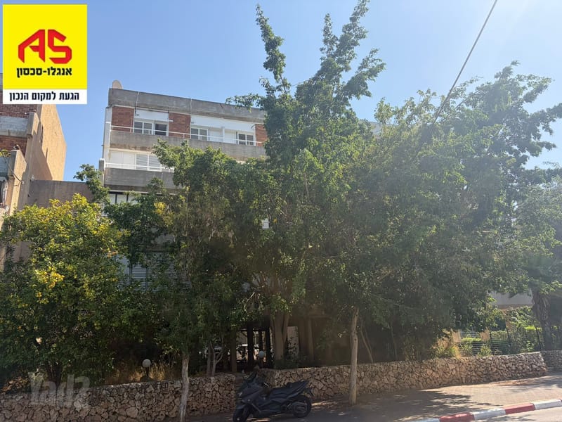 תמונה מיד2 – 5 חדרים • 8,900 ₪, בן גוריון, מרכז, הרצליה (1)