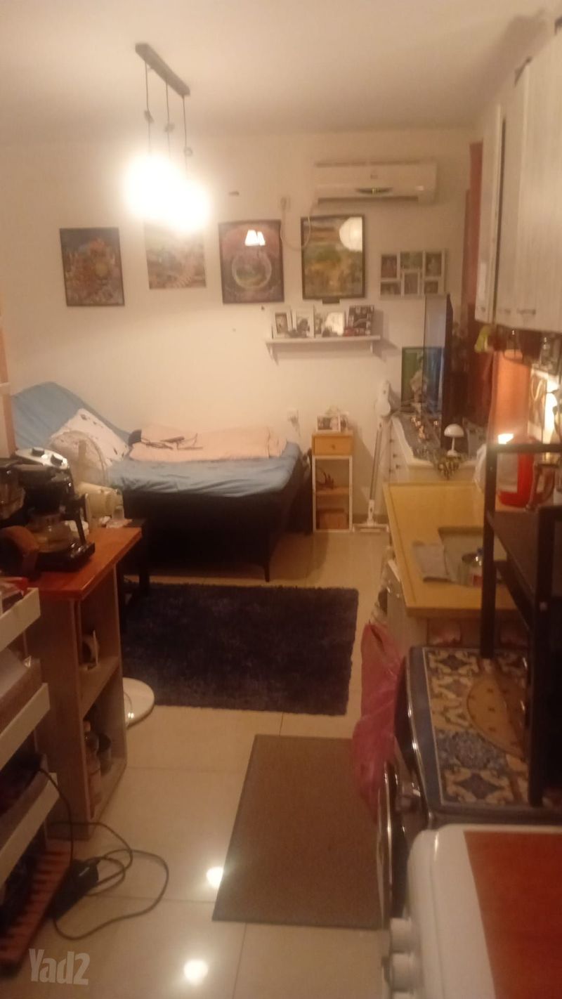 תמונה מיד2 – חדר וחצי • 2,400 ₪, הגולן 6, קרית השרון, נתניה (1)