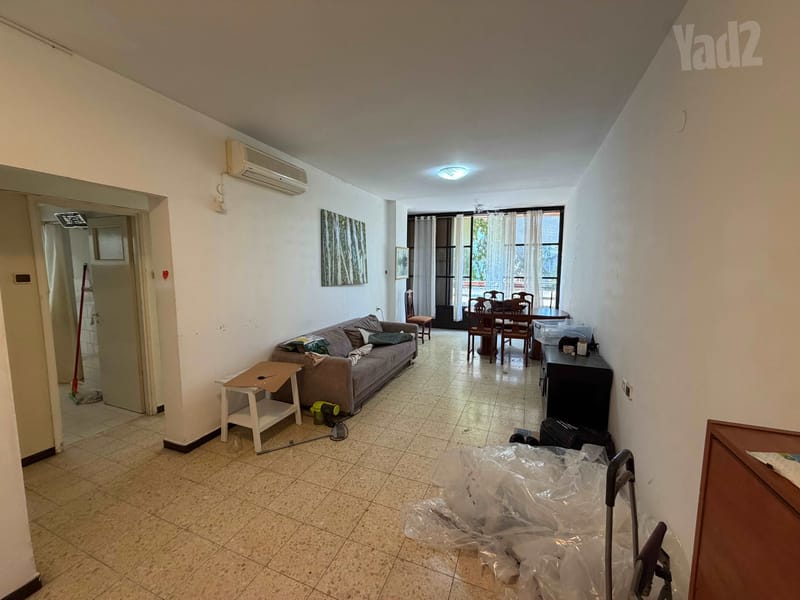 תמונה מיד2 – 2.5 חדרים • 3,700 ₪, קלוזנר 2, לב העיר, בת ים (1)