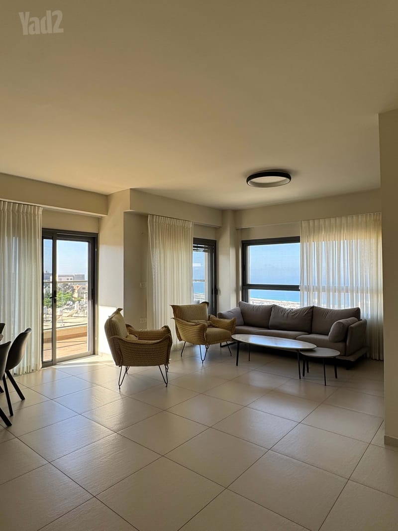 תמונה מיד2 – 4 חדרים • 9,000 ₪, רחל 2, כרמליה, חיפה (1)