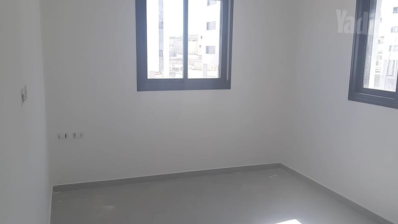 תמונה מיד2 – 4 חדרים • 4,900 ₪, חזון עובדיה 12, אגמים מזרח, אשקלון (1)