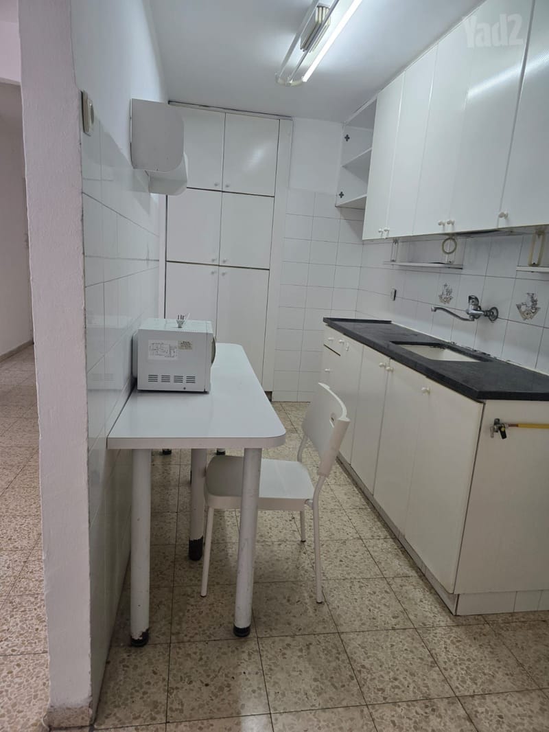 Photo from Yad2 – 3 Rooms • ₪4,200, בר יוחאי 13, Gonenim (Katamonim), Jerusalem (1)