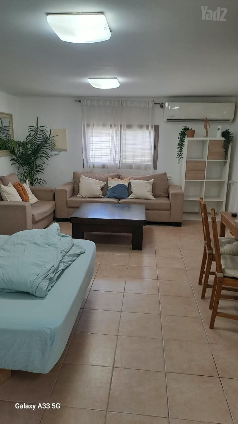תמונה מיד2 – סטודיו • 3,300 ₪, יציאת אירופה 8, חדרה, חדרה (1)