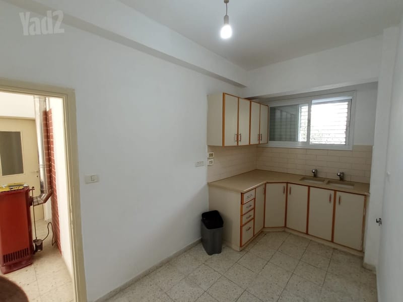 Photo from Yad2 – 4 Rooms • ₪6,900, אלעזר המודעי 12, Greek Colony, Jerusalem (1)