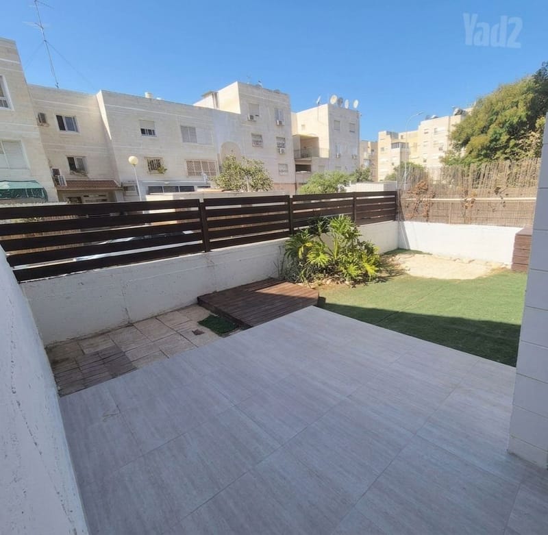 תמונה מיד2 – 3 חדרים • 4,800 ₪, אמציה המלך 14, רובע י"ג, אשדוד (1)