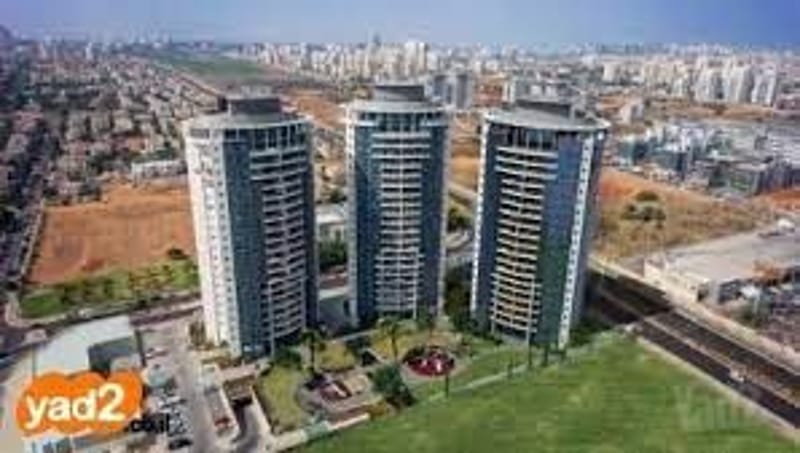 תמונה מיד2 – 5 חדרים • 3,500,000 ₪, דגניה 8, נווה עוז, פתח תקווה (1)