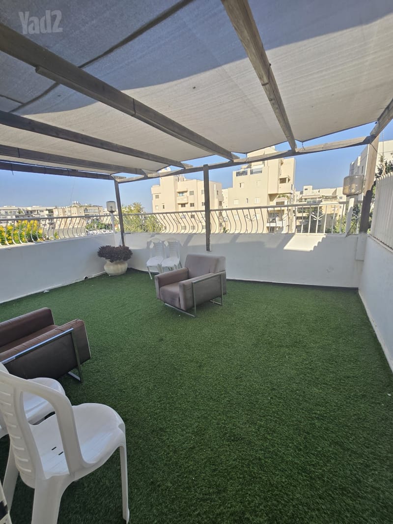 תמונה מיד2 – 5 חדרים • 8,400 ₪, ברנר, שכונה מרכז דרום, רעננה (1)