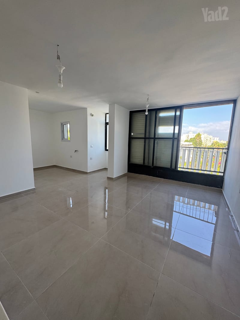 Photo from Yad2 – 3 Rooms • ₪5,600, קהילת קנדה 34, Jaffa Dalet (Givat HaTmarim), Tel Aviv (1)