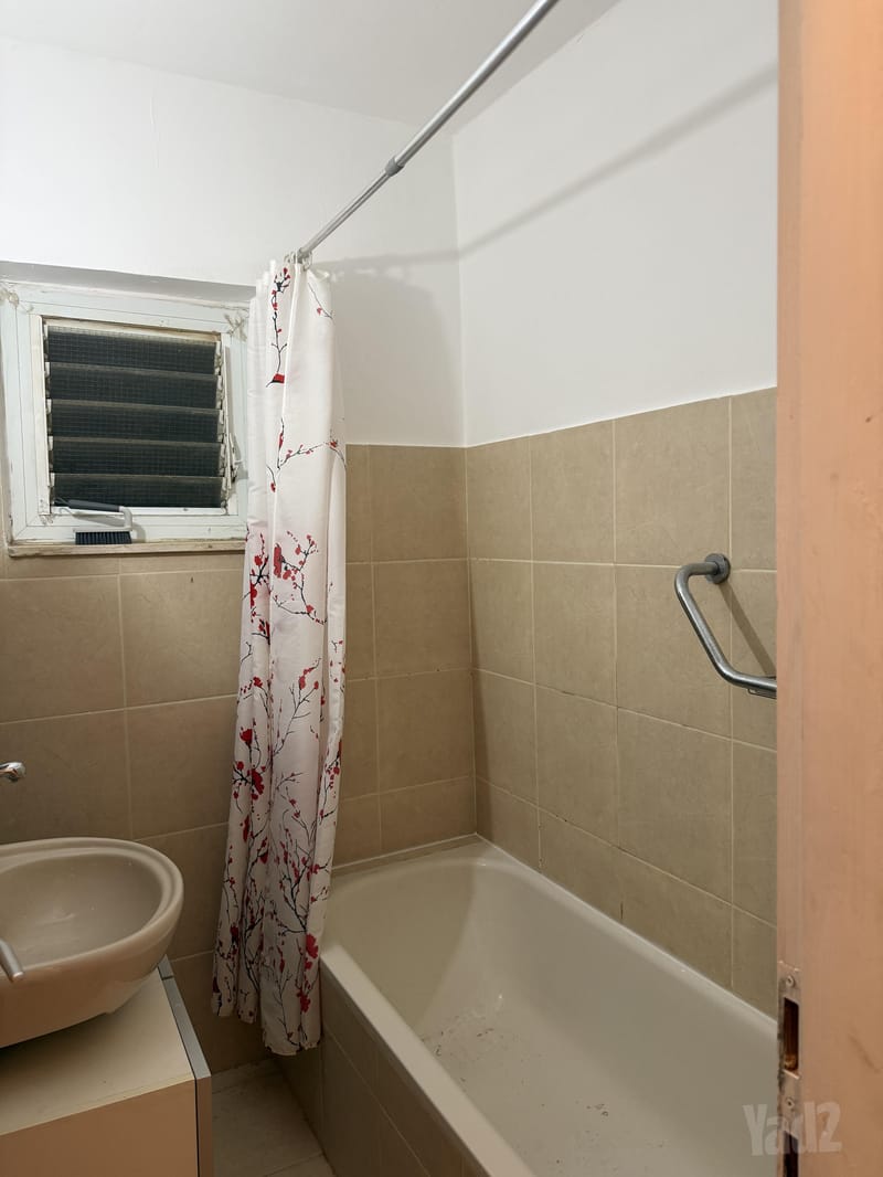 תמונה מיד2 – 3 חדרים • 4,500 ₪, עמנואל אולסבנגר 19, קריית היובל, ירושלים