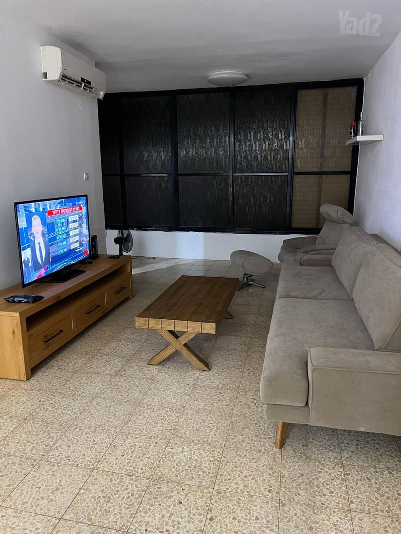Photo from Yad2 – 3 Rooms • ₪4,800, חד נס 11, Mitham Negba, Ramat Gan (1)