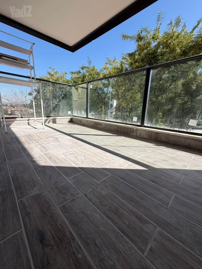 Photo from Yad2 – 5.5 Rooms • ₪6,800, Yehud (1)
