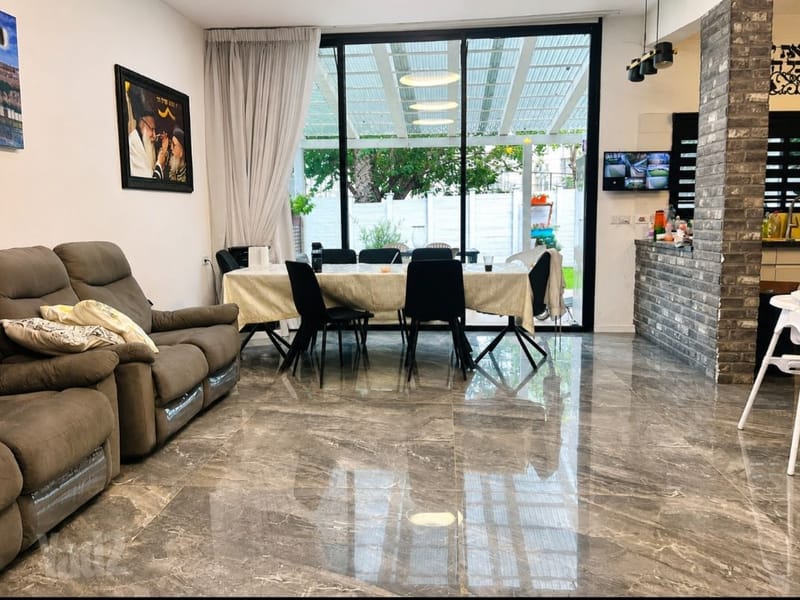 תמונה מיד2 – 4.5 חדרים • 3,400,000 ₪, הגיבורים, עמידר, בת ים (1)