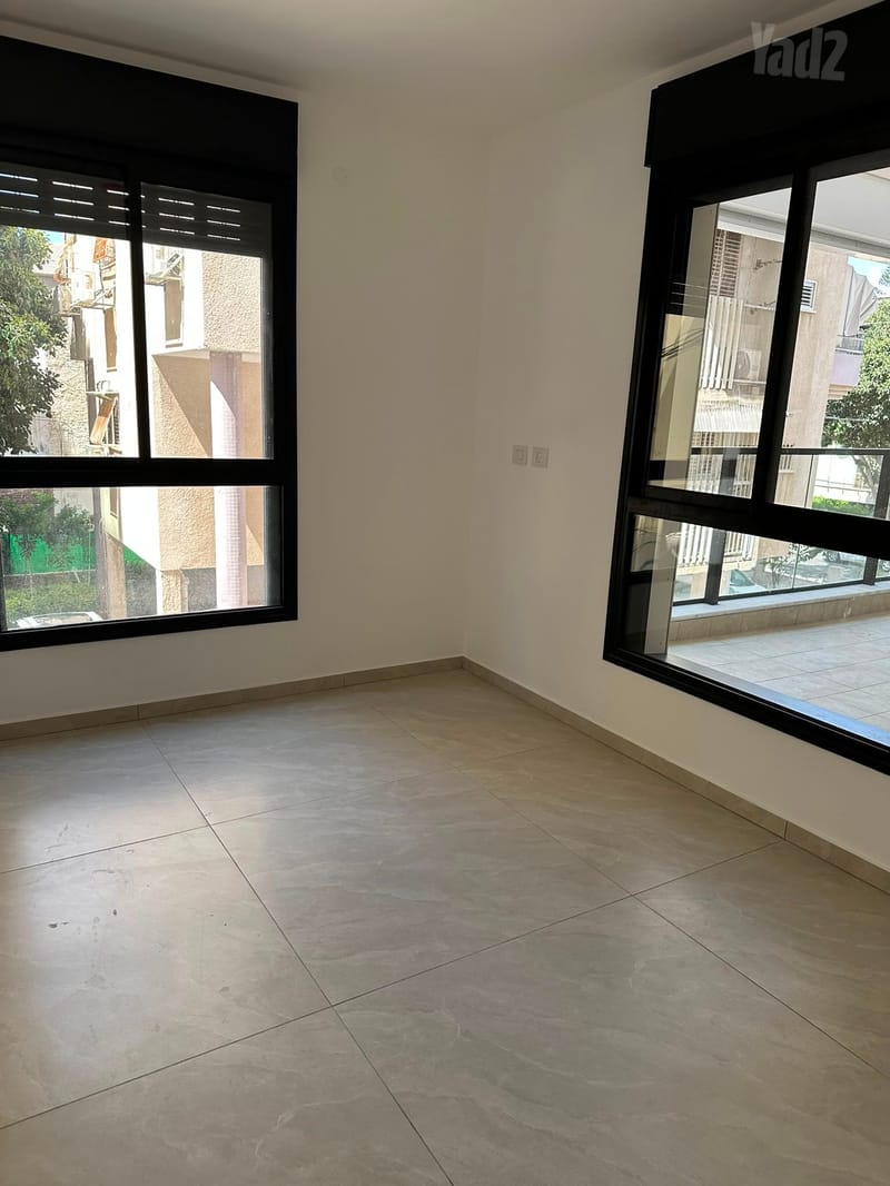 תמונה מיד2 – 6 חדרים • 10,500 ₪, רוטשילד, המרכז השקט, פתח תקווה (1)