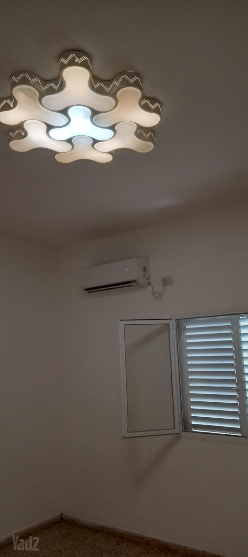 תמונה מיד2 – 2 חדרים • 4,600 ₪, חיים וייצמן 26, קריית עבודה, חולון