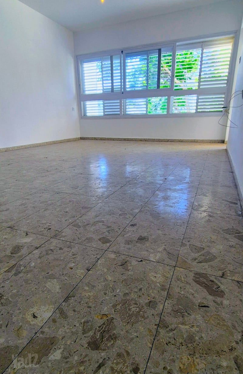 תמונה מיד2 – 4 חדרים • 2,990,000 ₪, ברקן 10, סביוני הכפר, כפר סבא (1)