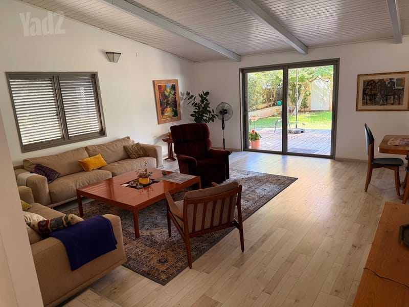 תמונה מיד2 – 6 חדרים • 9,700 ₪, הברוש 23, שיכוני המזרח, ראשון לציון (1)