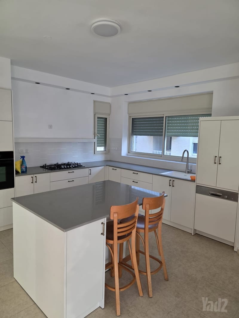 Photo from Yad2 – 5 Rooms • ₪7,550, ד"ר גרשון ציפר 24, Eastern Kiryat Haim, Haifa (1)
