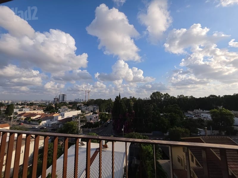 תמונה מיד2 – 5 חדרים • 10,500 ₪, נווה מגן, רמת השרון (1)