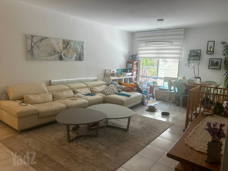 תמונה מיד2 – 4 חדרים • 7,700 ₪, דוד אלעזר 3, לב המושבה, נס ציונה (1)