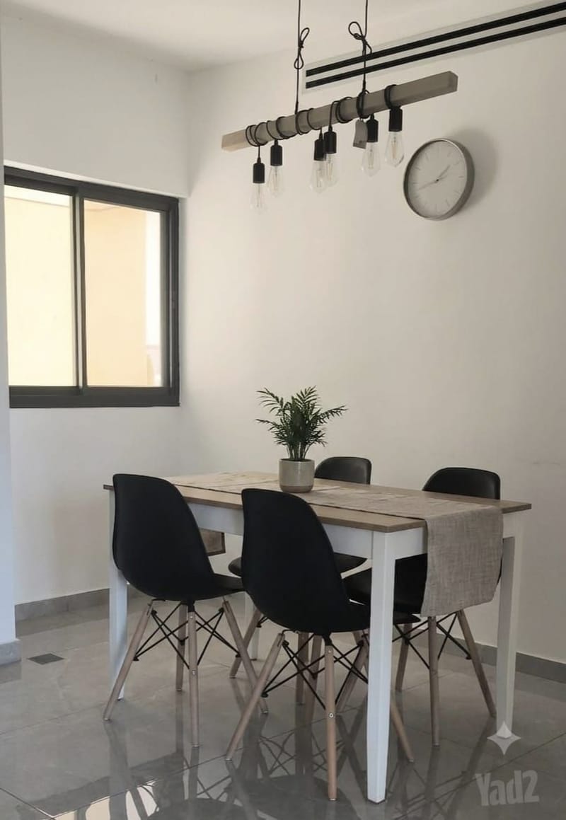 תמונה מיד2 – 5 חדרים • 7,900 ₪, יהושע רבינוביץ 36, בן-גוריון, חולון (1)