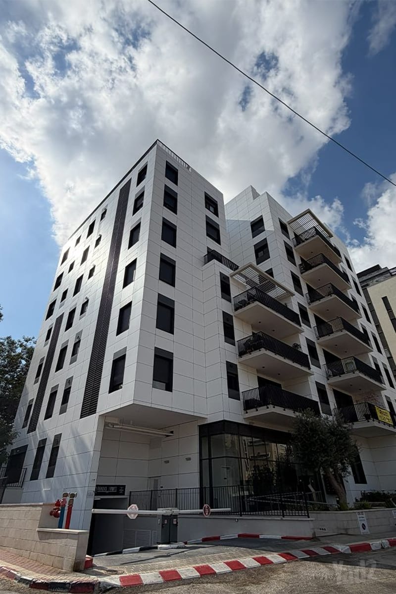 תמונה מיד2 – 5 חדרים • 4,890,000 ₪, בראשית 7, אלון, רמת השרון