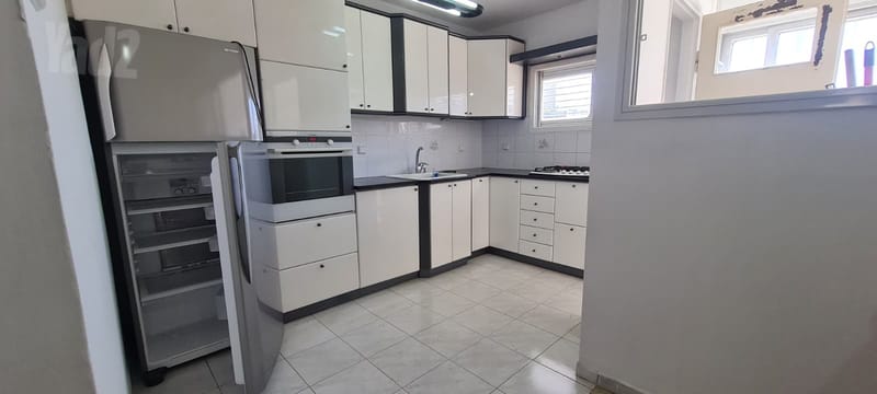 תמונה מיד2 – 4 חדרים • 5,700 ₪, אילת 29, נווה רמז, חולון (1)