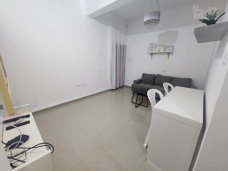 תמונה מיד2 – 2 חדרים • 2,900 ₪, מנדלי מוכר ספרים 19, אברמסקי, קריית אתא (1)