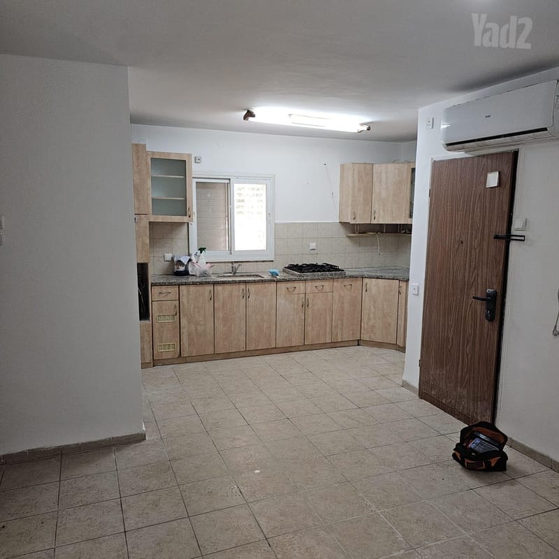 Photo from Yad2 – 4 Rooms • ₪4,200, דרך צרפת, Kiryat Sprinzak, Haifa (1)