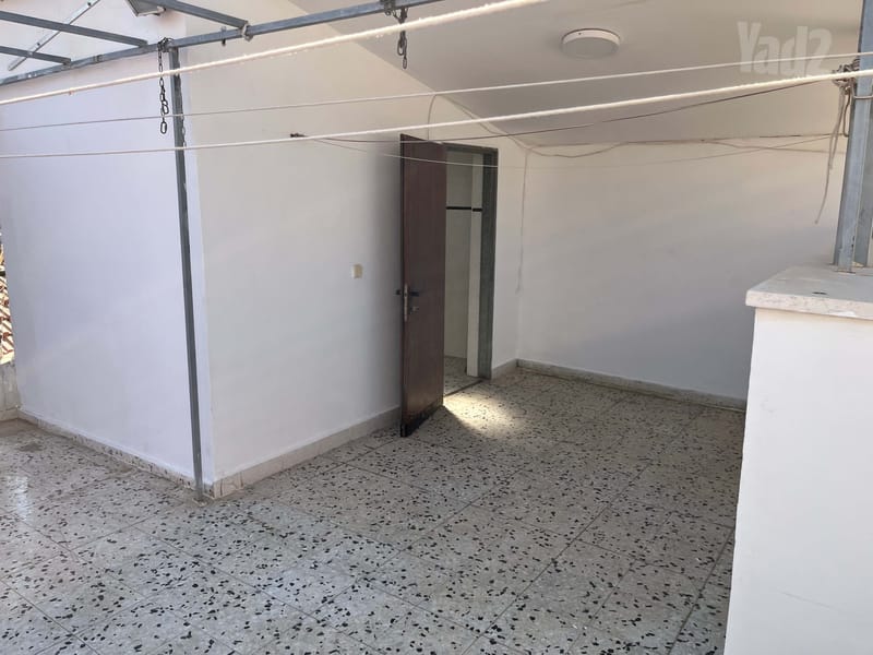 Фото с Yad2 – 4 Комнаты • 5,600 ₪, שדרות מרדכי בן פורת 69, Сакия Б, Ор-Йехуда (1)