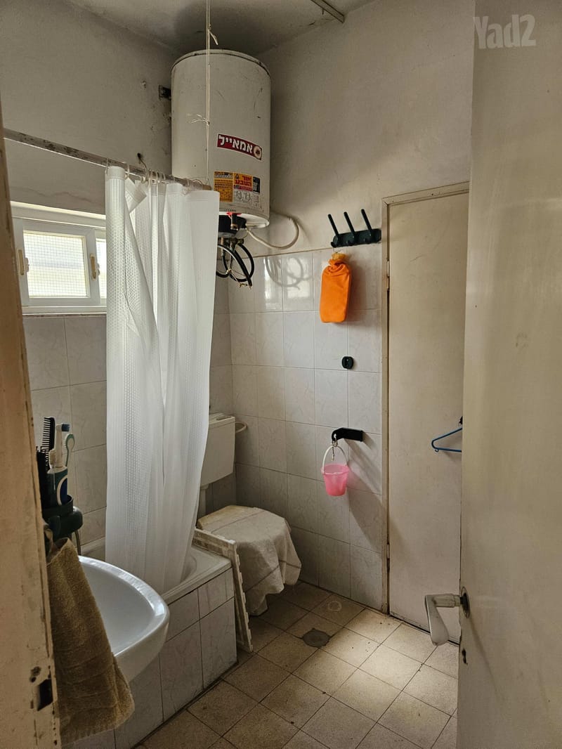 תמונה מיד2 – 2.5 חדרים • 3,800 ₪, ישראל אהרוני 30, 'שכונה א, רחובות (1)