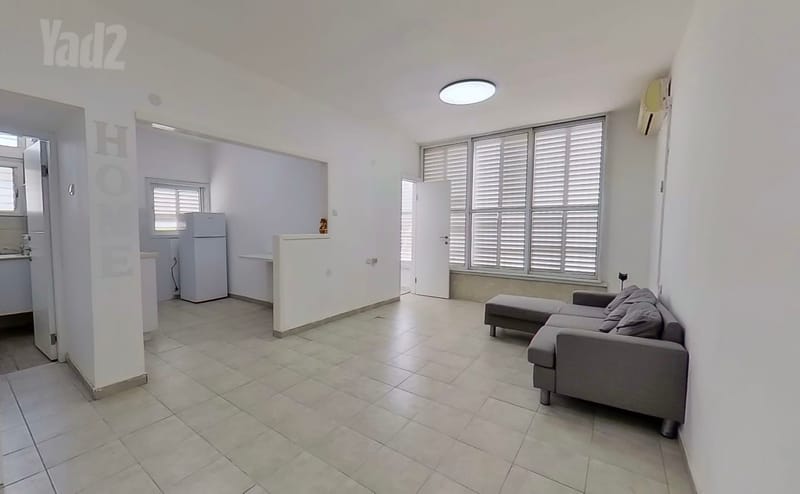 תמונה מיד2 – 3 חדרים • 1,610,000 ₪, יחזקאל דנין 18, לב העיר, בת ים (1)