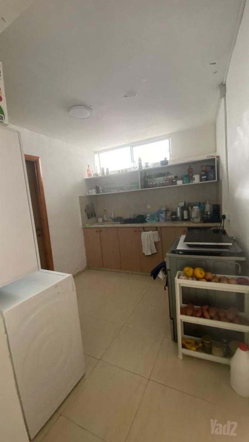 תמונה מיד2 – 2 חדרים • 3,800 ₪, אורוגואי 44, קריית היובל, ירושלים (1)