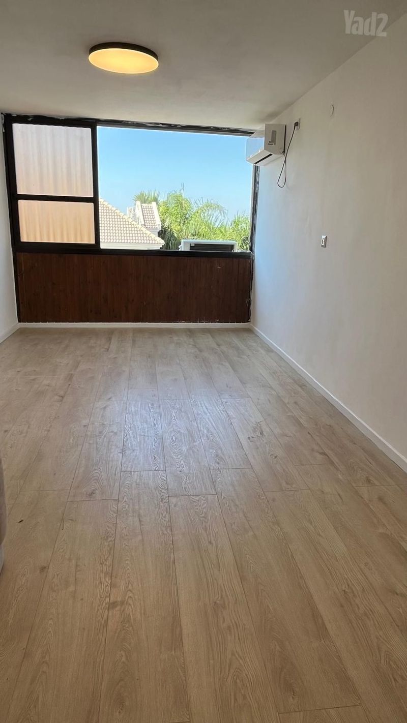 תמונה מיד2 – 3 חדרים • 5,600 ₪, הפרטיזנים 12, נווה עמל, הרצליה (1)
