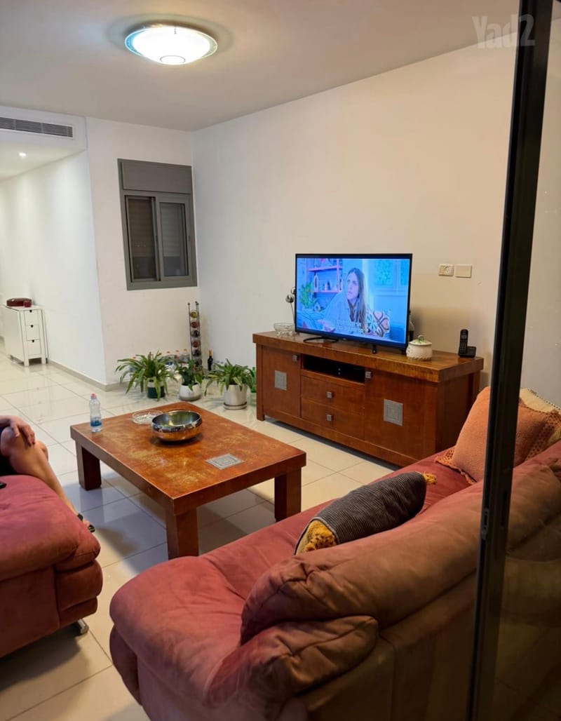 תמונה מיד2 – 4 חדרים • 4,200,000 ₪, רש"י 1, נחלת גנים, רמת גן (1)