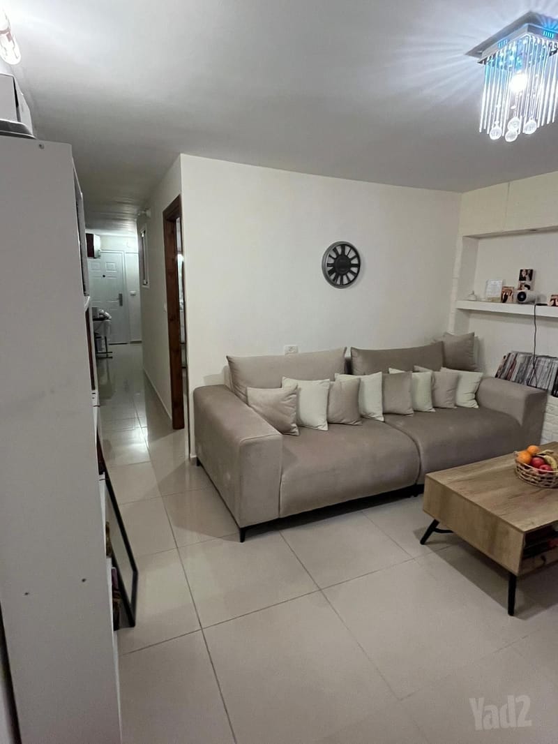 Photo from Yad2 – 2 Rooms • ₪4,100, הקנה 8, Hadera, Hadera (1)