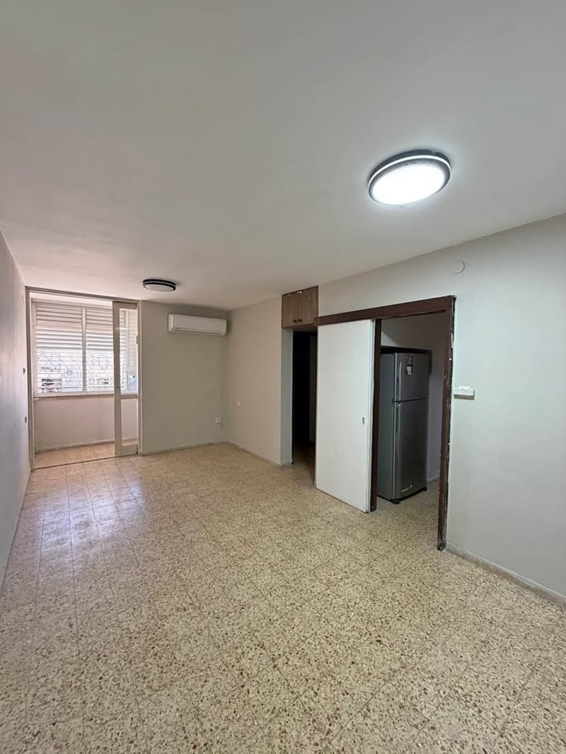 Photo from Facebook – 2.5 Rooms • ₪2,500, אריה לוין 18, Kiryat Shmuel, Haifa (1)