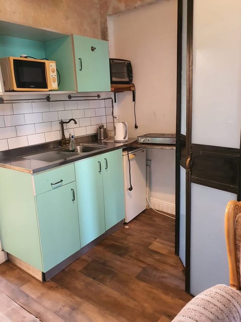 Studio • ₪4,000 - Image 5