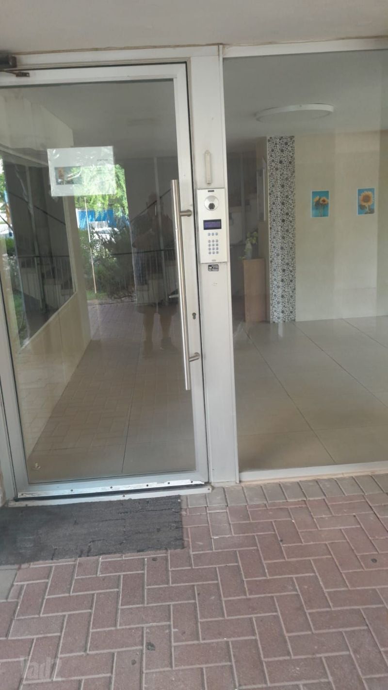 Photo from Yad2 – 2.5 Rooms • ₪3,850, משה שרת 33, Kiryat Sharett East, Holon (1)