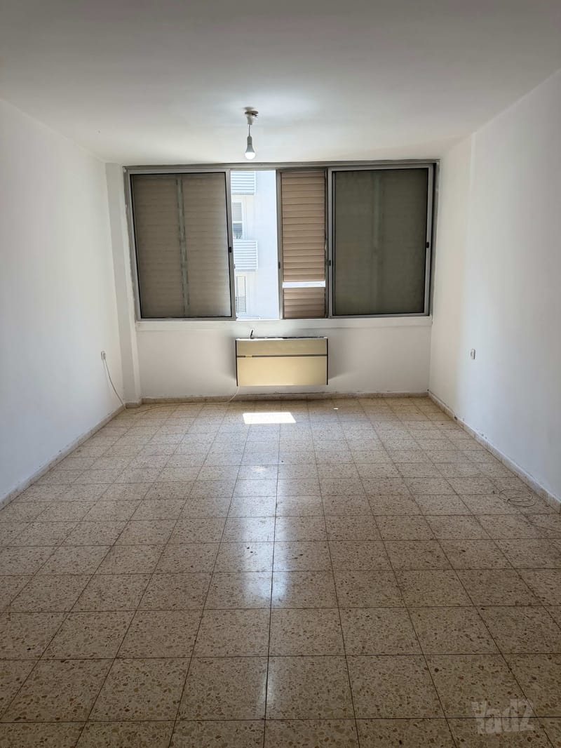 תמונה מיד2 – 3 חדרים • 6,750 ₪, פאת השולחן, נחלת יצחק, תל אביב (1)